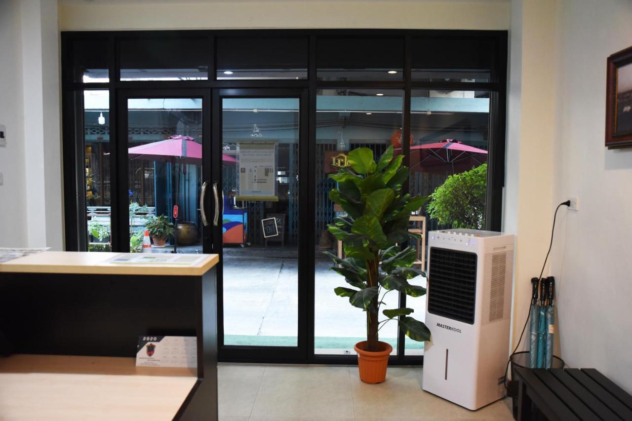 בנגקוק Chaiwat Guesthouse מראה חיצוני תמונה